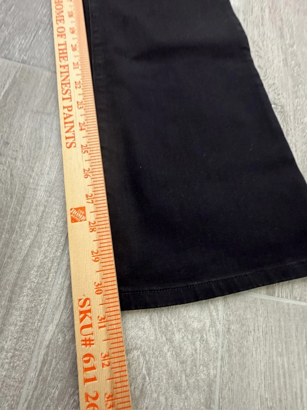 NWT Jessica Simpson Mid-Rise Slight Flare Soft Stretch Boot Cut Jeans 14/32
